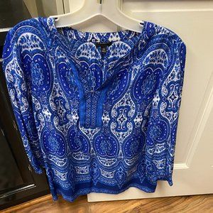 Talbots 3/4 sleeve blouse blue and cream blouse with V neck  XS